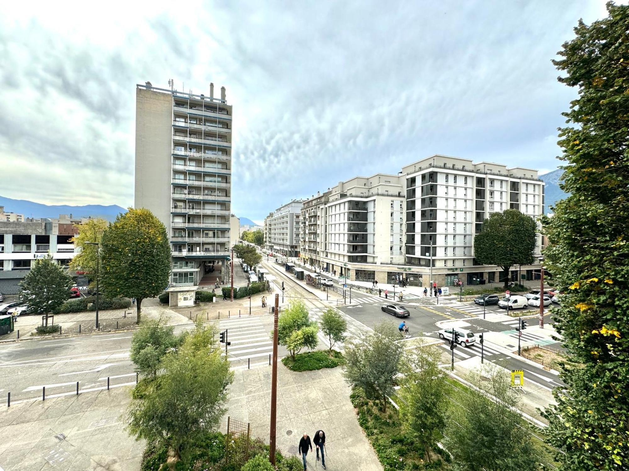 Le City Centre-Ville Trams Grenoble Eksteriør billede